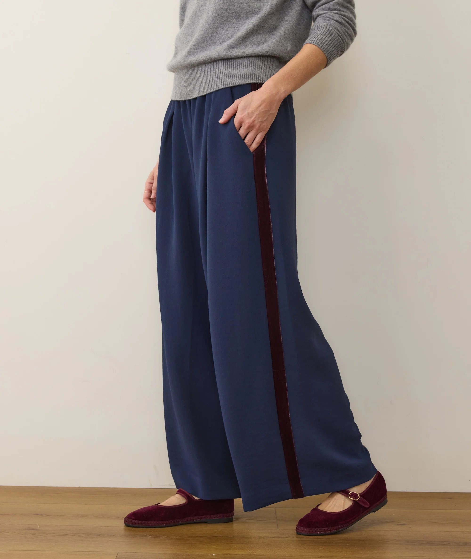 Allison Pleated Wide Leg Trouser - Image 10