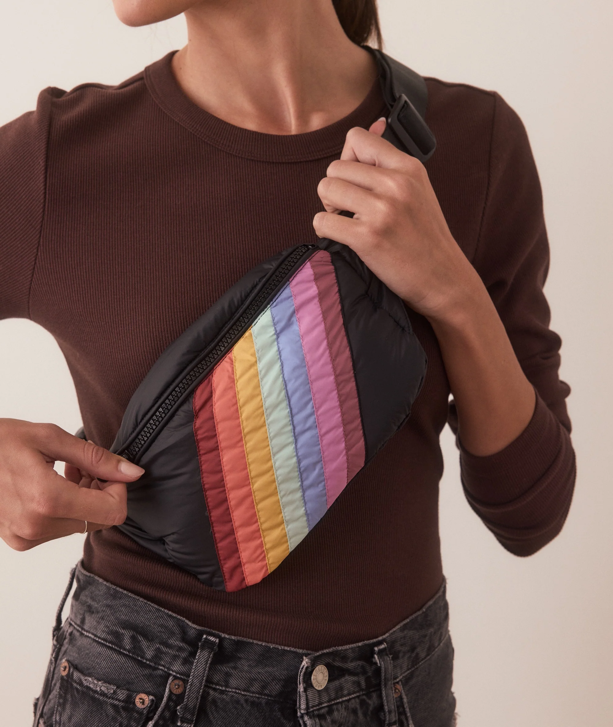 Archive Puffer Fanny Pack - Image 2