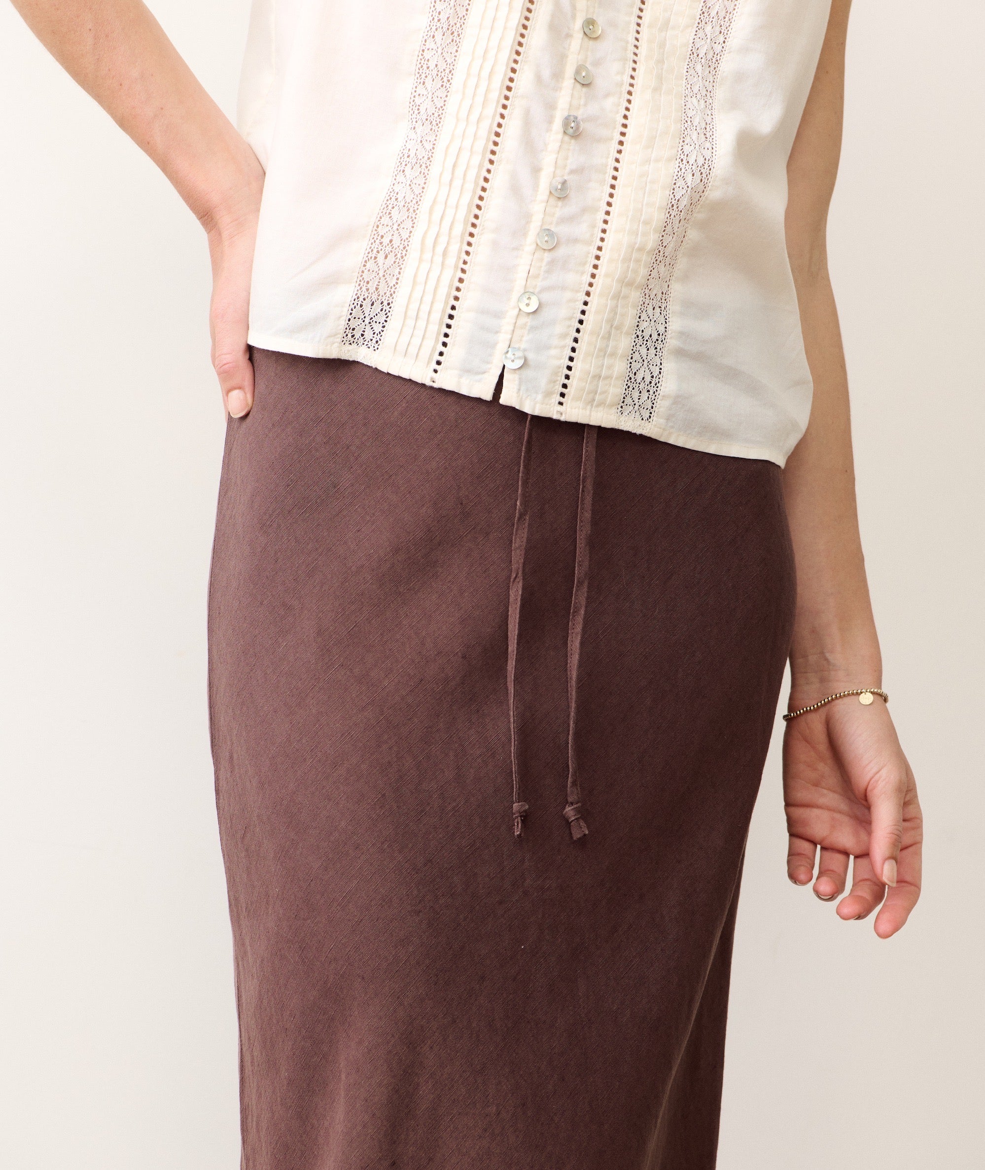 Avery Linen Midi Skirt - Image 3