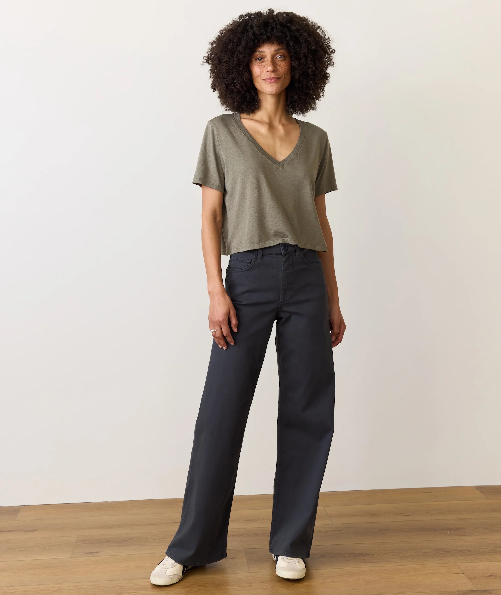 Boyfriend V-Neck Crop - Image 6