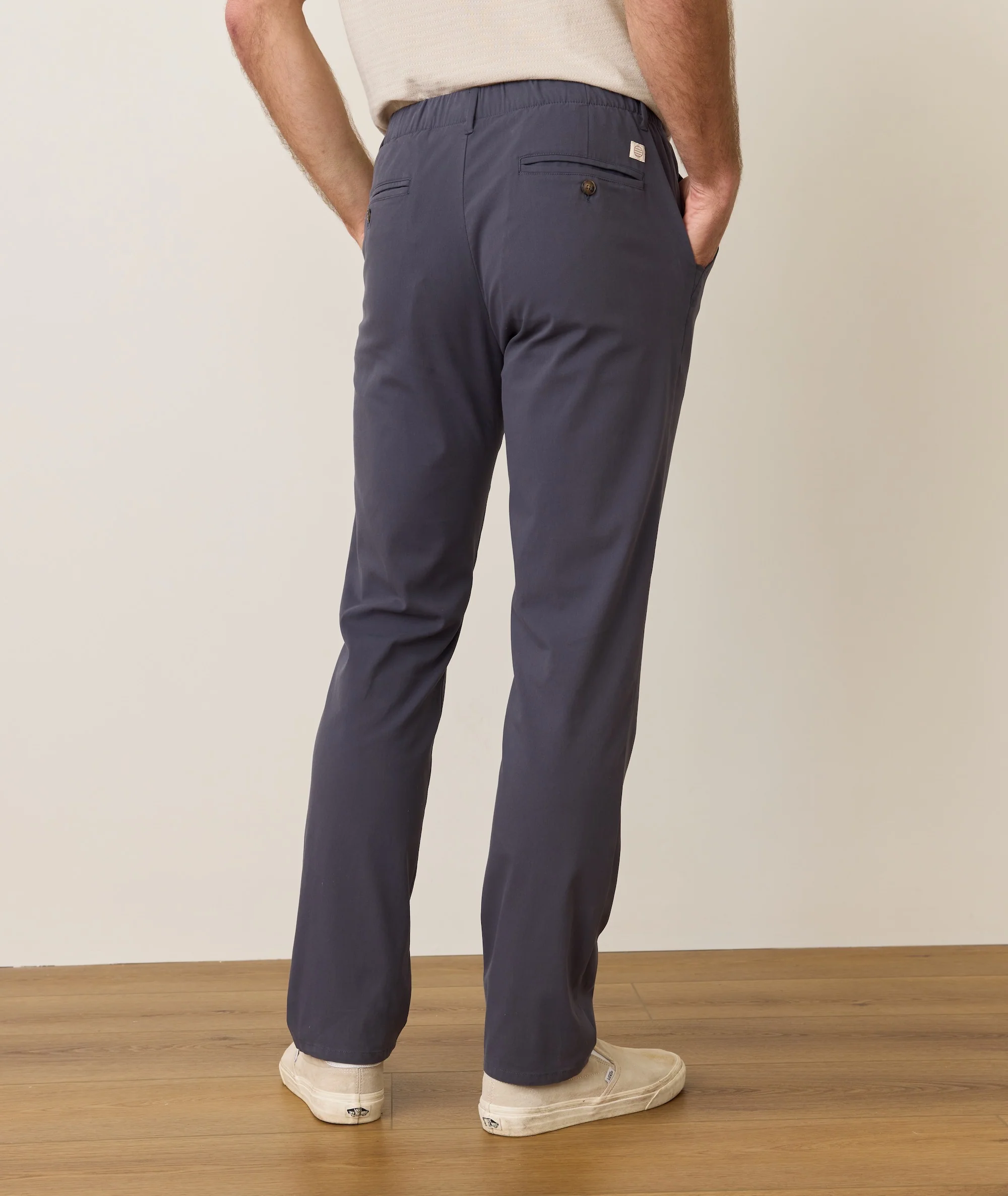 Saturday Breeze Chino - Image 3