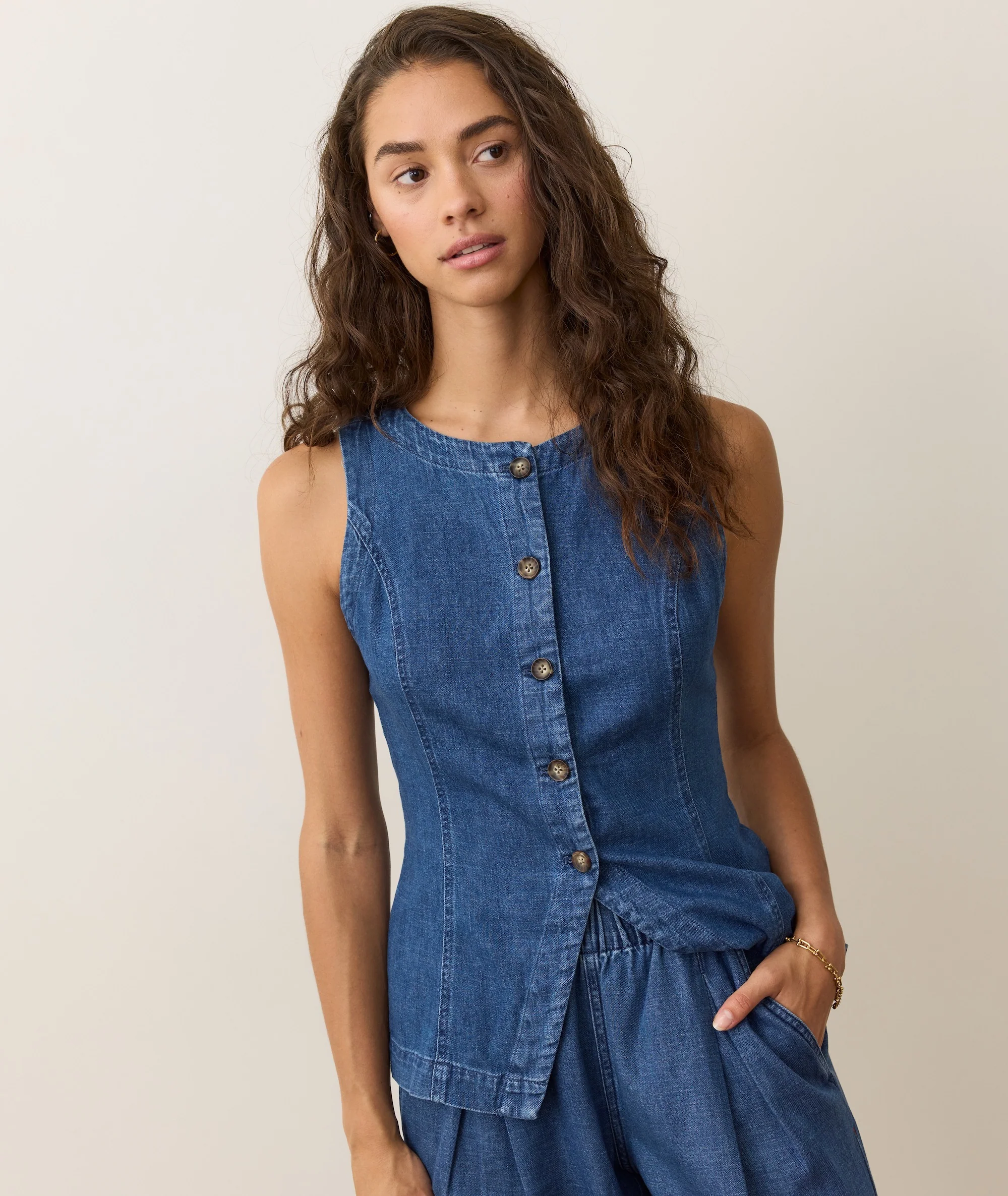 Charlie Longline Vest - Image 4