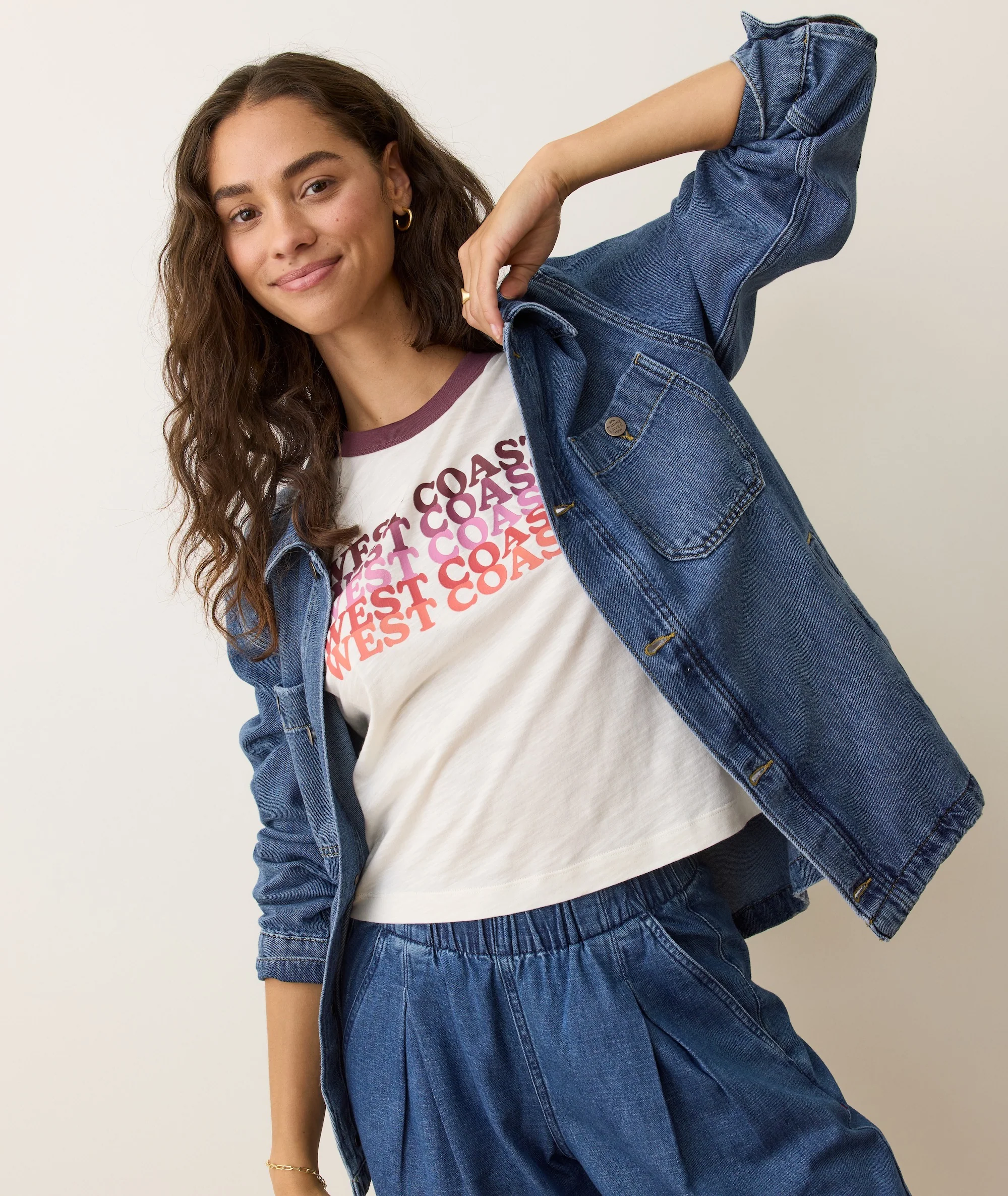 Graphic Cropped Tee - Image 3