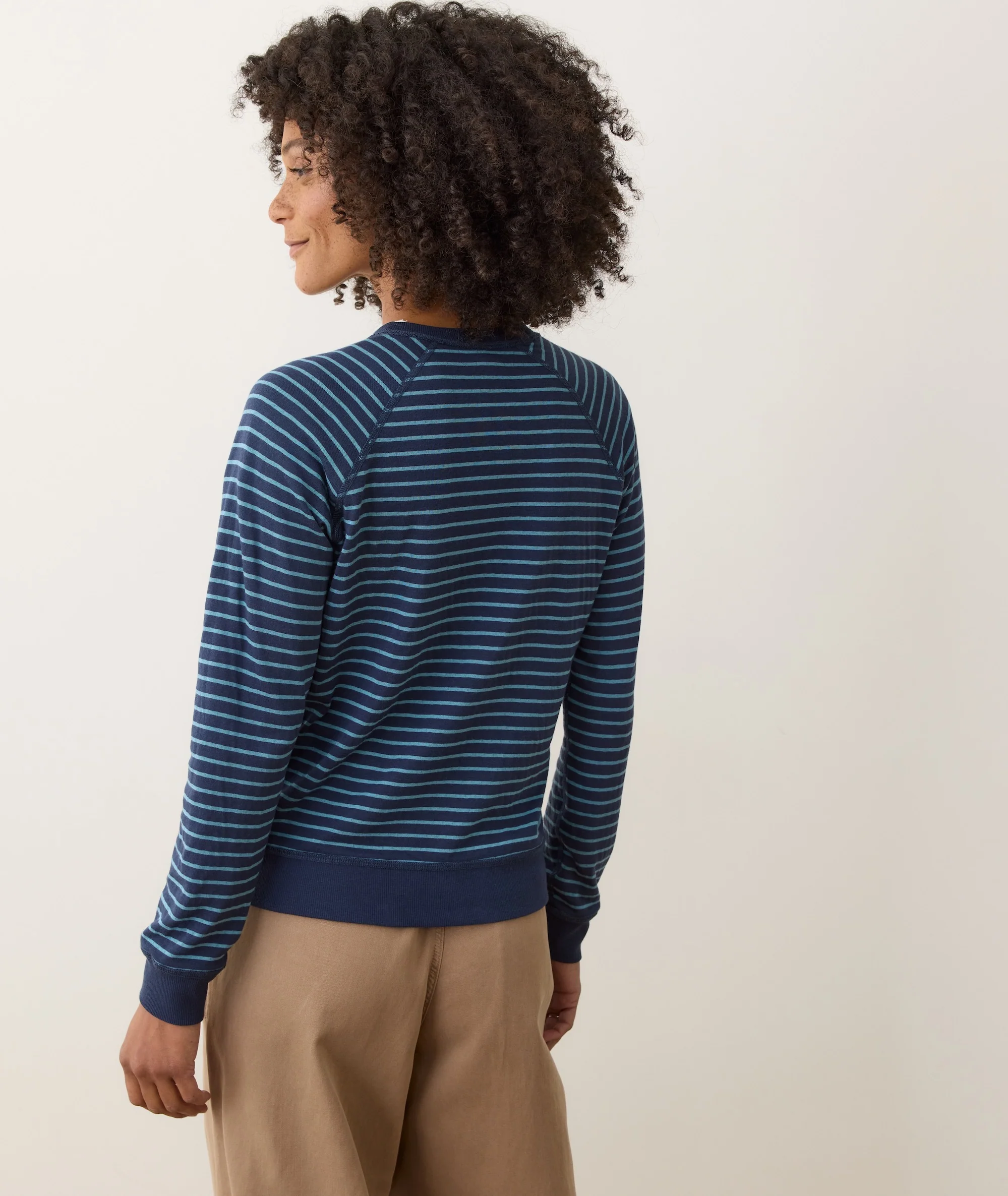 Juno Reversible Raglan - Image 9