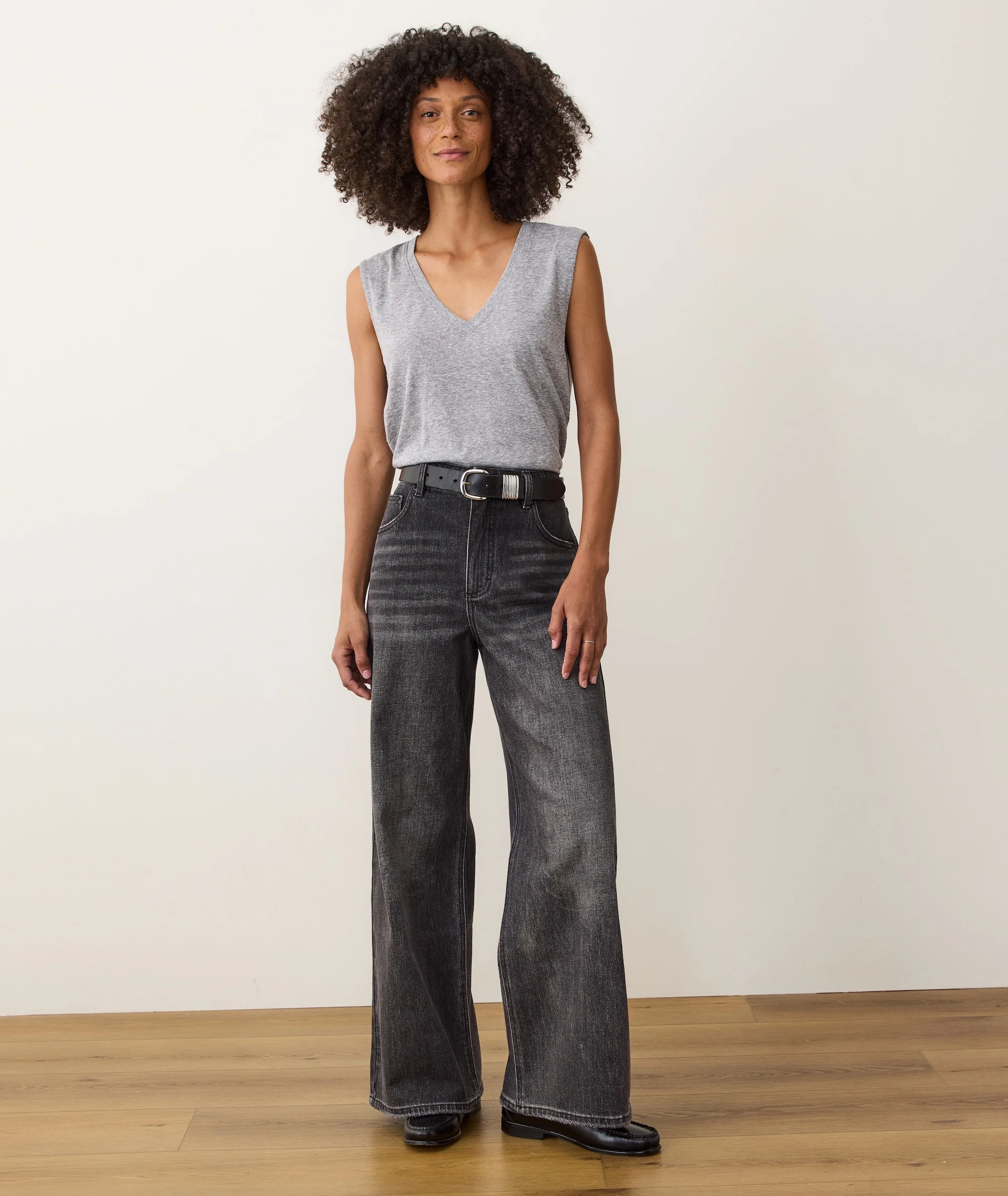 Tissue V-Neck Tank - Image 4